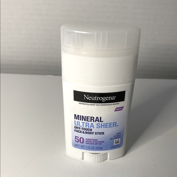 Neutrogena Ultra Sheer Dry-Touch Face & Body Stick Sunscreen SPF 50 - Picture 1 of 2